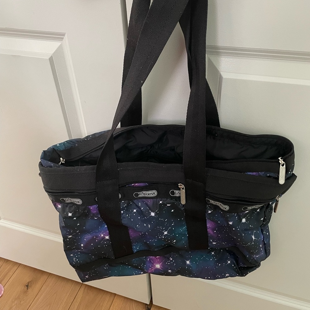 Lesportsac galaxy duffle bag